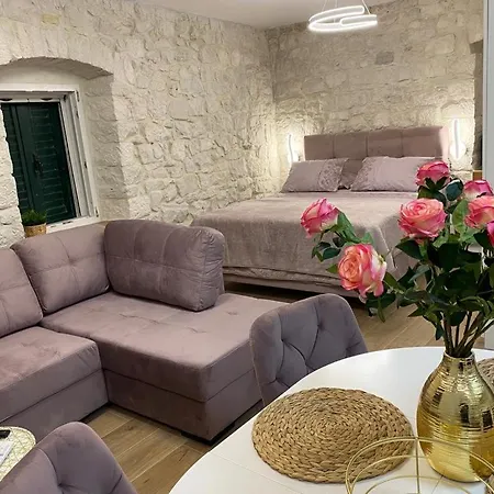 Garma Apartmán Slatine